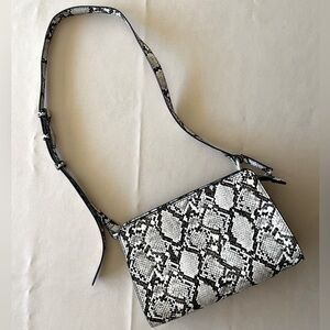 NWOT Snakeskin Pattern length adjustable bag